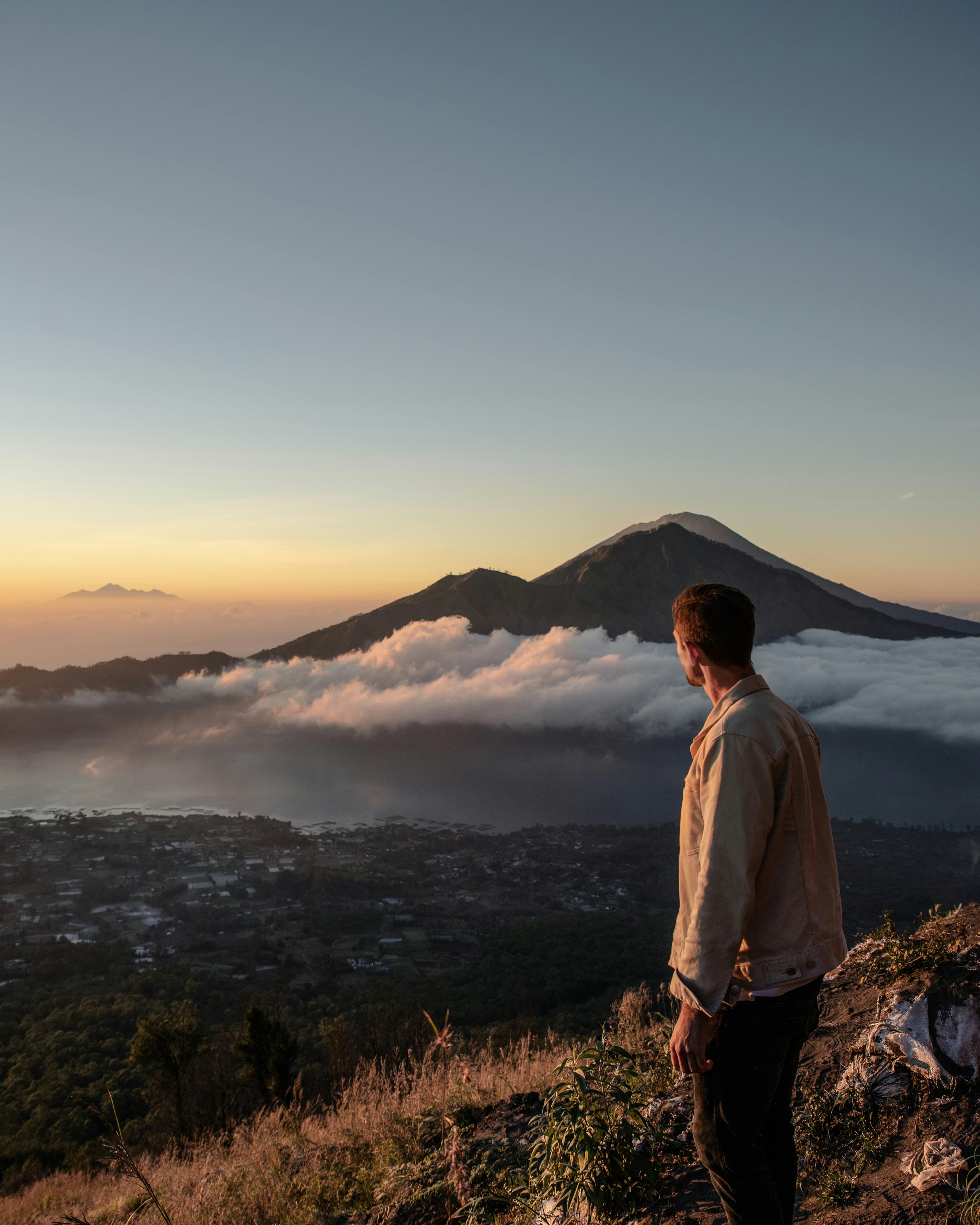 Bali All Inclusive: Sunrise Mount Batur Hike with Breakfast